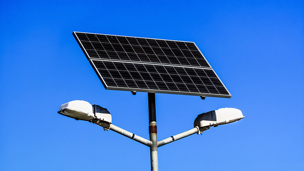 태양광 가로등 설치를 통해 방법 강화 및 전기 비용 절감 추진